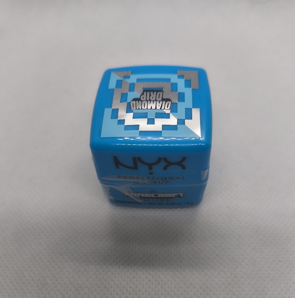 NYX And Minecraft Diamond Drip Block Highlighter